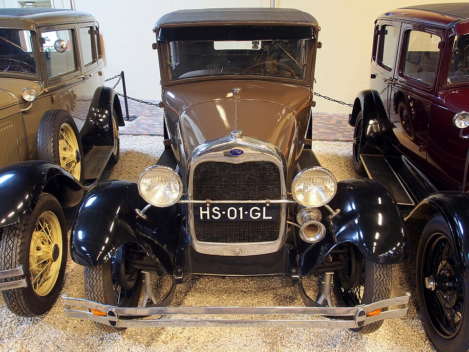 Early Fordor — Leatherback & Steelback — 1929 Leatherback Fordor; Steelback construction is a related variant